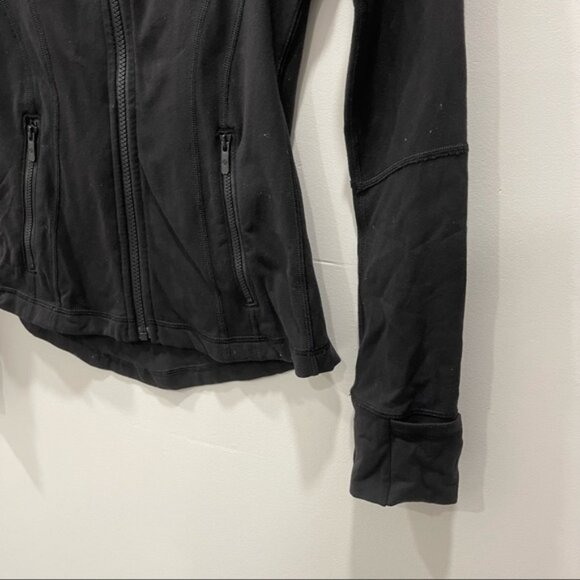 Lululemon Black Define Jacket Lyon Size 4 Kate Middleton Athleisure - Picture 5 of 10